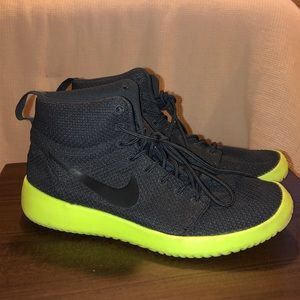Nike High Top Roshe